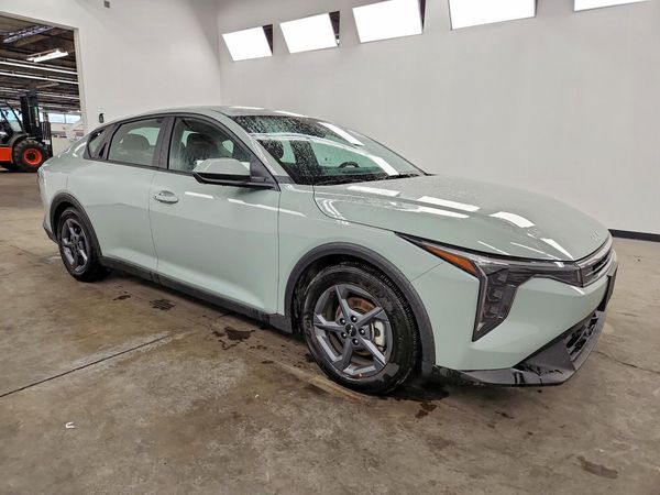 2026 KIA K4 LX, LXS