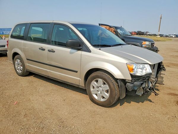 2013 DODGE GRAND CARAVAN SE