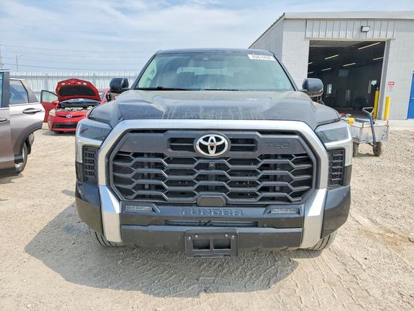 2023 TOYOTA TUNDRA