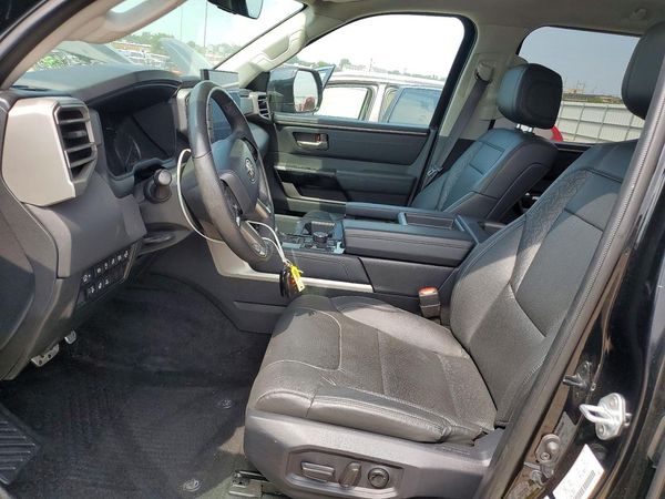 2023 TOYOTA TUNDRA