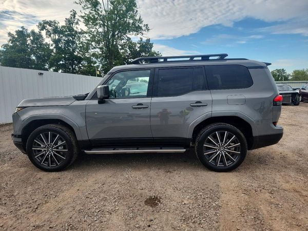 2024 LEXUS GX 550
