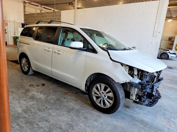 2017 KIA SEDONA