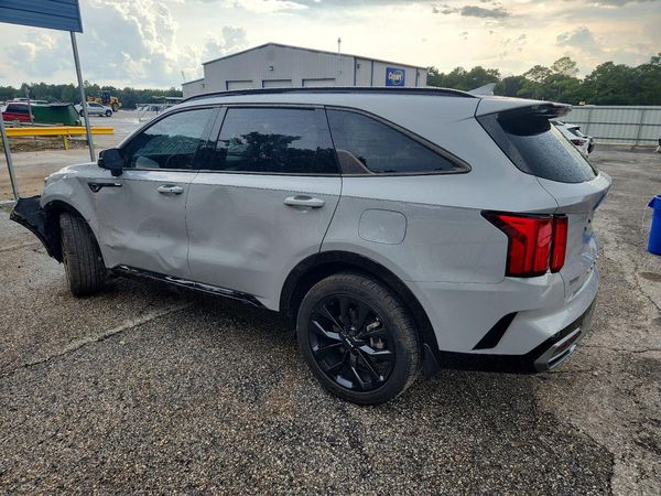 2022 KIA SORENTO