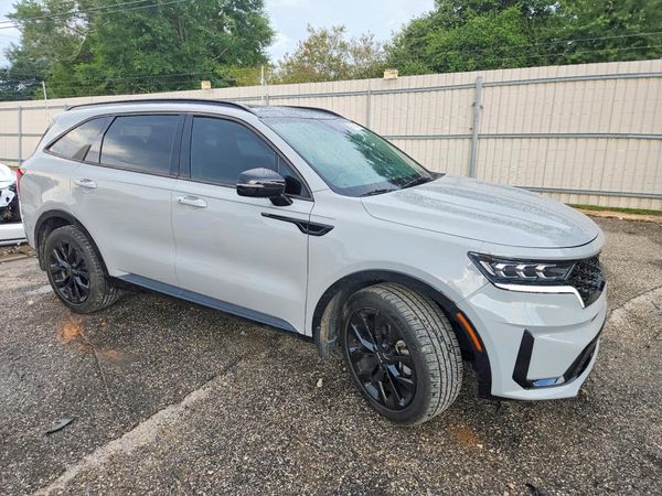 2022 KIA SORENTO