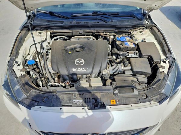 2018 MAZDA 3