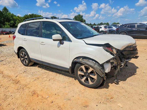 2018 SUBARU FORESTER Limited