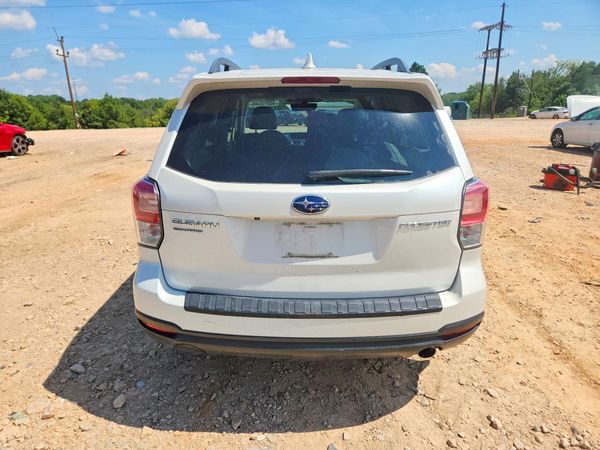2018 SUBARU FORESTER Limited