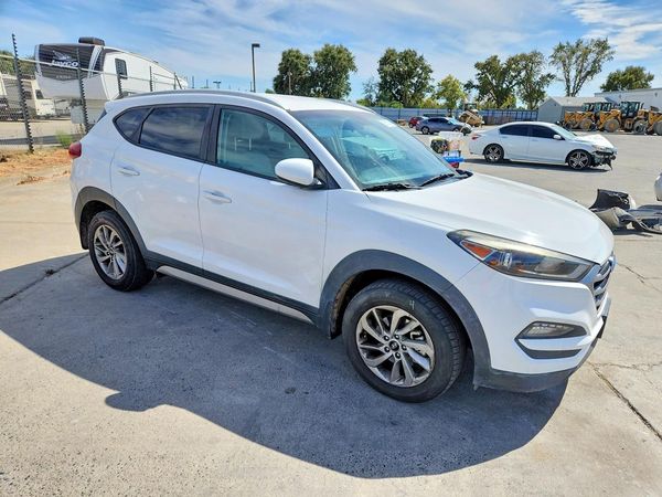 2017 HYUNDAI TUCSON