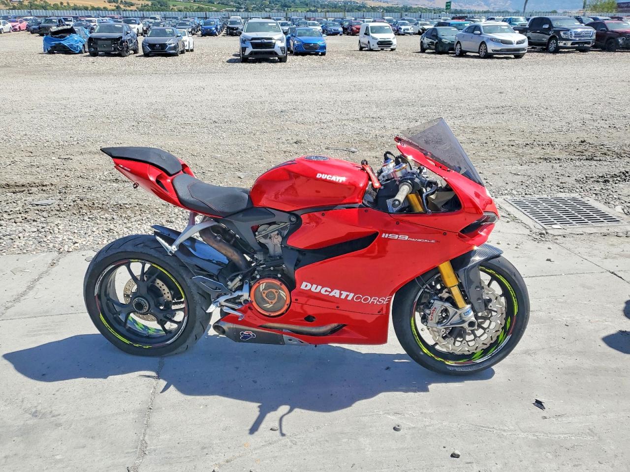 2012 DUCATI SUPERBIKE