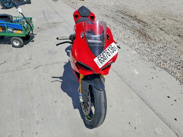 2012 DUCATI SUPERBIKE