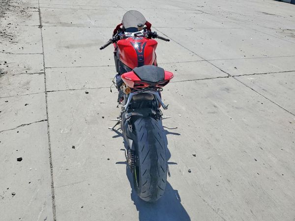 2012 DUCATI SUPERBIKE