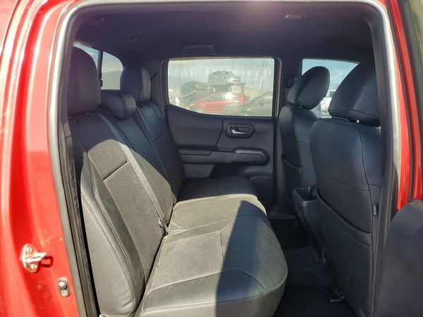 2016 TOYOTA TACOMA
