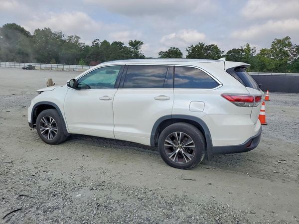 2016 TOYOTA HIGHLANDER