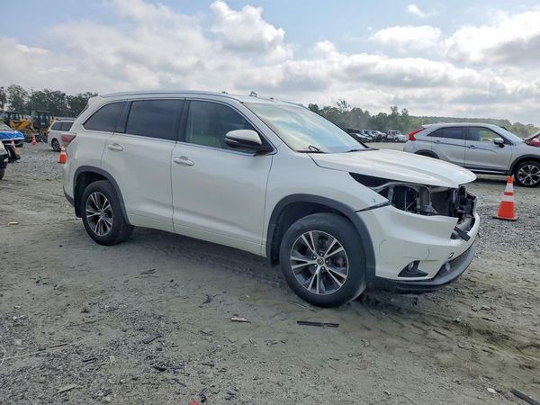 2016 TOYOTA HIGHLANDER