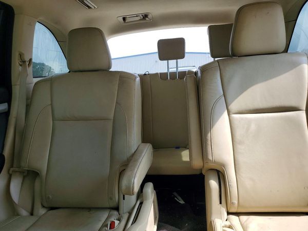 2016 TOYOTA HIGHLANDER