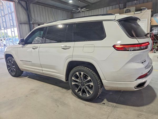 2022 JEEP GRAND CHEROKEE