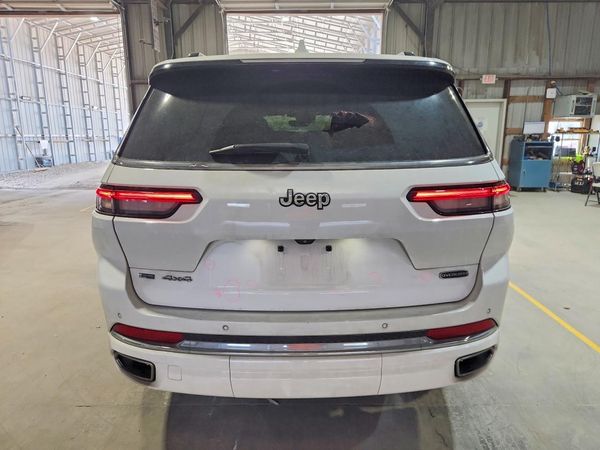 2022 JEEP GRAND CHEROKEE