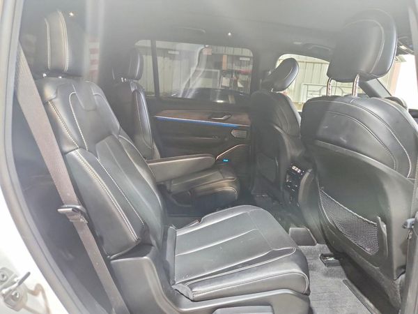2022 JEEP GRAND CHEROKEE