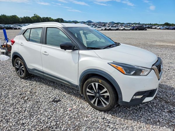 2019 NISSAN KICKS