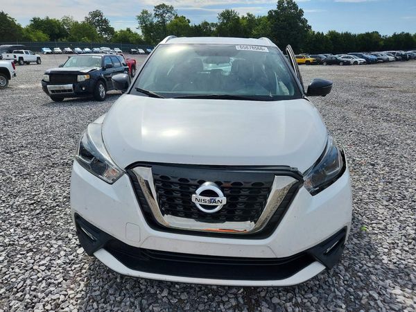 2019 NISSAN KICKS