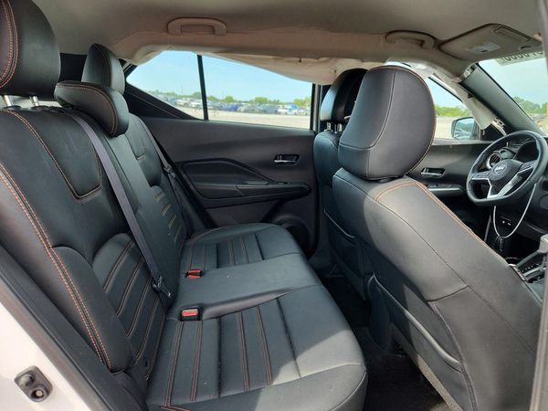 2019 NISSAN KICKS