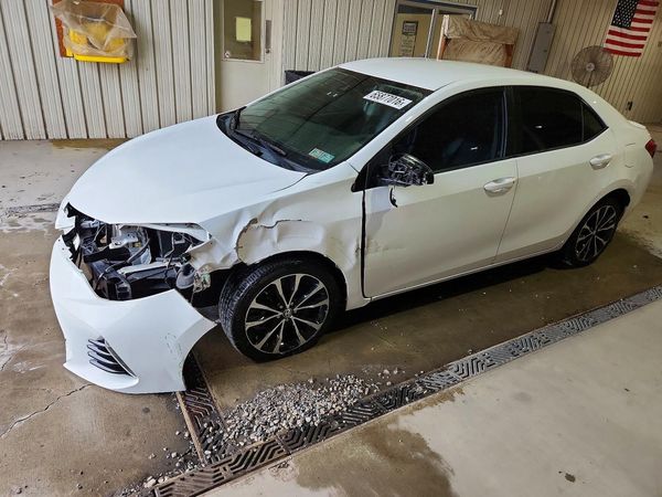 2017 TOYOTA COROLLA