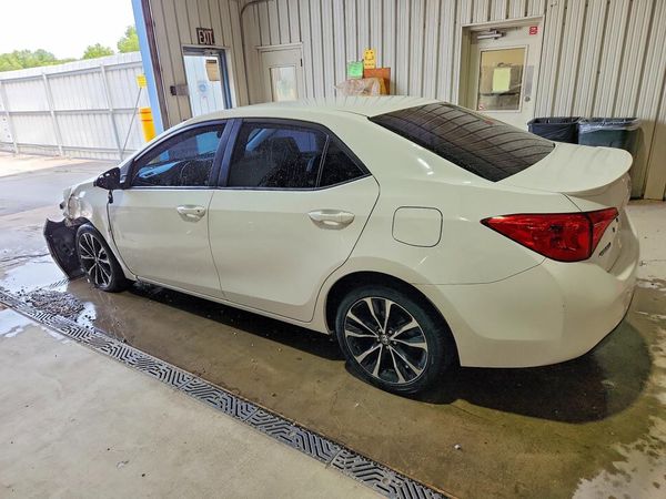 2017 TOYOTA COROLLA