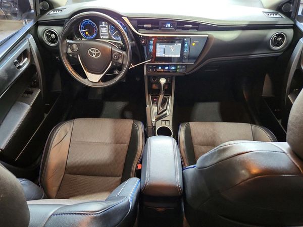 2017 TOYOTA COROLLA
