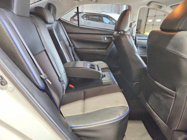2017 TOYOTA COROLLA
