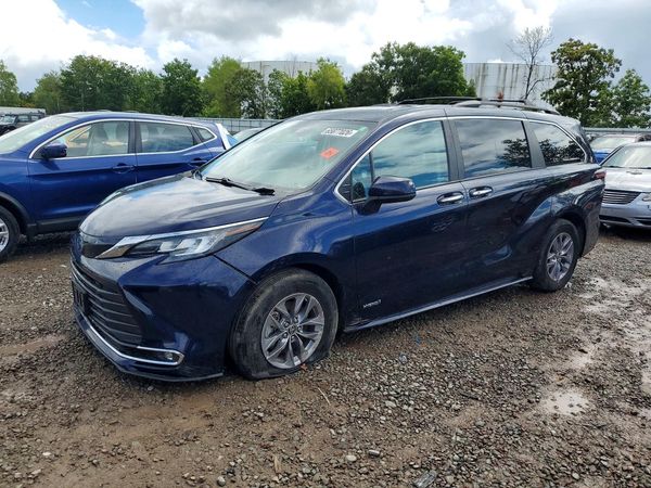 2021 TOYOTA SIENNA XLE Plus Package