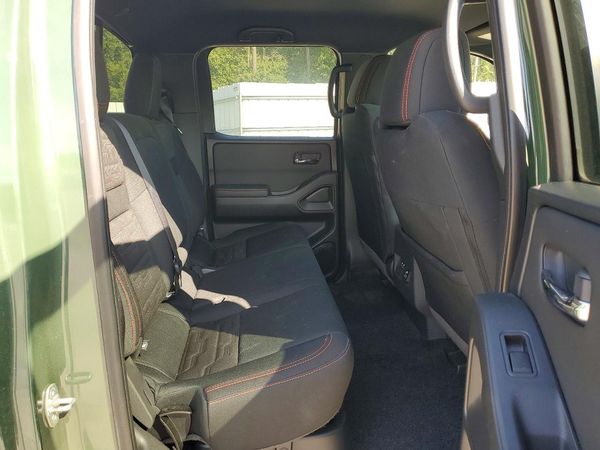 2023 NISSAN FRONTIER Crew Cab