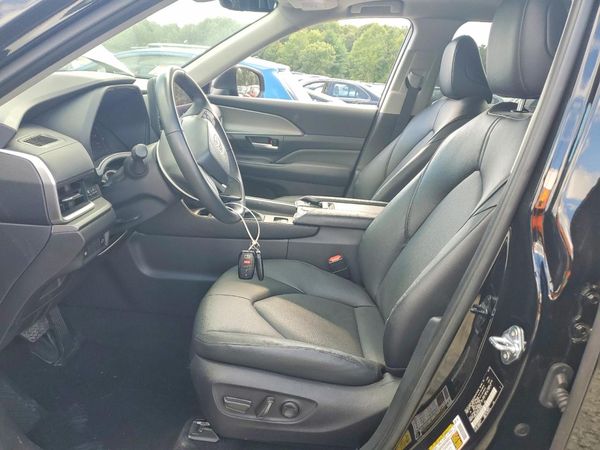 2025 TOYOTA GRAND HIGHLANDER