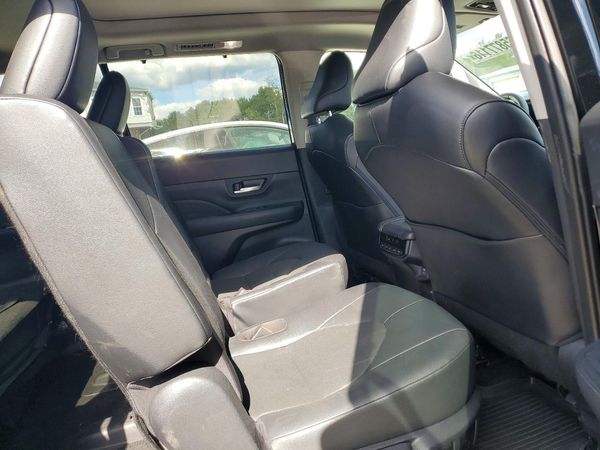 2025 TOYOTA GRAND HIGHLANDER