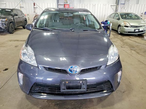2015 TOYOTA PRIUS