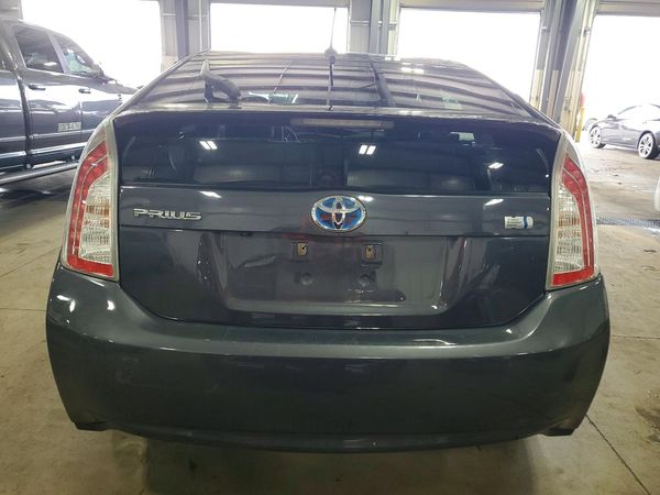 2015 TOYOTA PRIUS