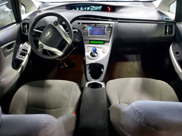 2015 TOYOTA PRIUS