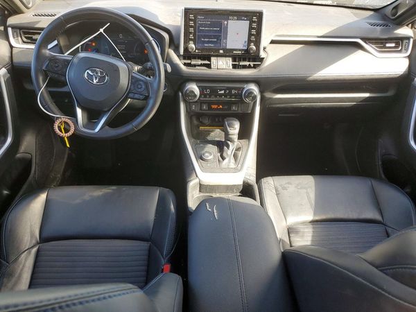 2020 TOYOTA RAV4 XSE HV