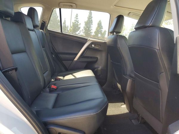 2015 TOYOTA RAV4 Limited (G Grade)