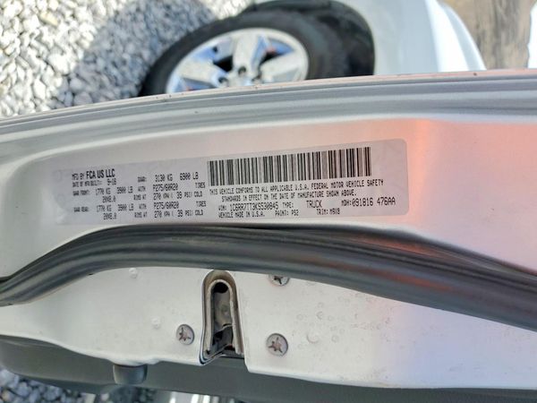 2019 RAM 1500 SLT — VINS