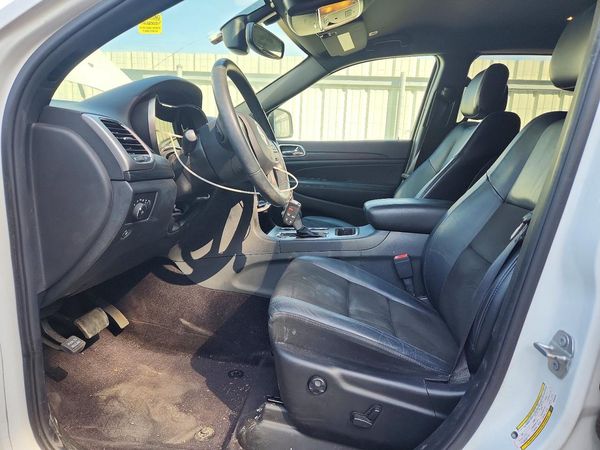 2019 JEEP GRAND CHEROKEE Laredo