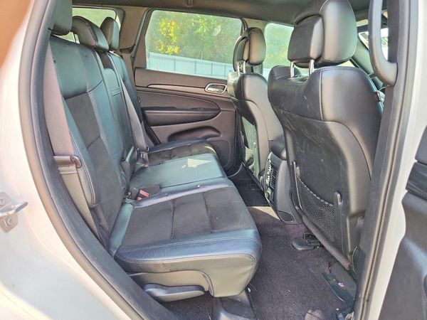 2019 JEEP GRAND CHEROKEE Laredo