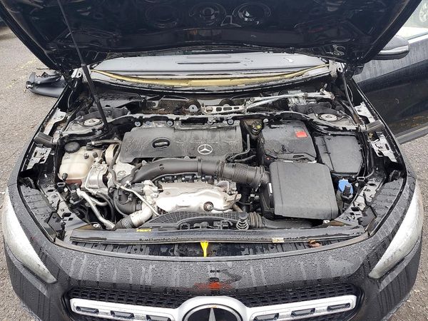 2022 MERCEDES-BENZ GLA