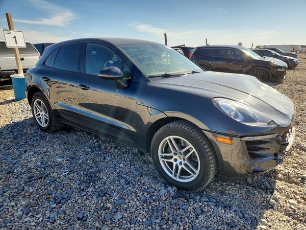 2018 PORSCHE MACAN