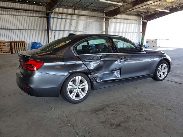 2017 BMW 330
