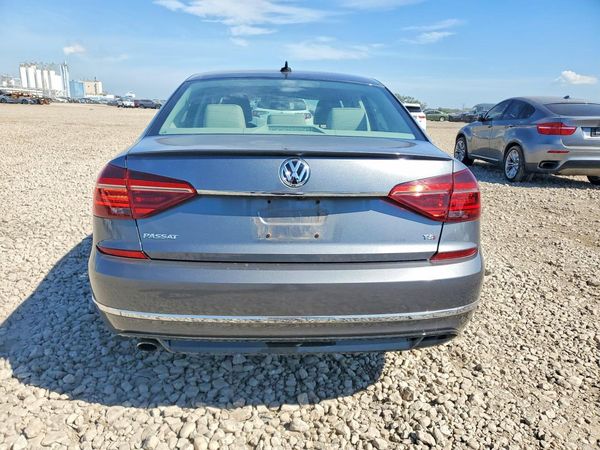 2017 VOLKSWAGEN PASSAT R-Line