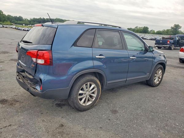 2015 KIA SORENTO GL