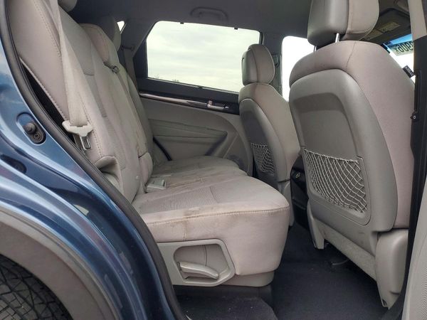 2015 KIA SORENTO GL