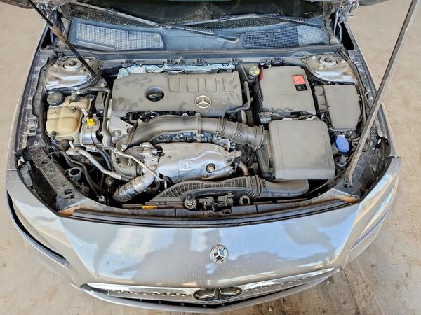 2019 MERCEDES-BENZ A-CLASS A220 — Engine bay