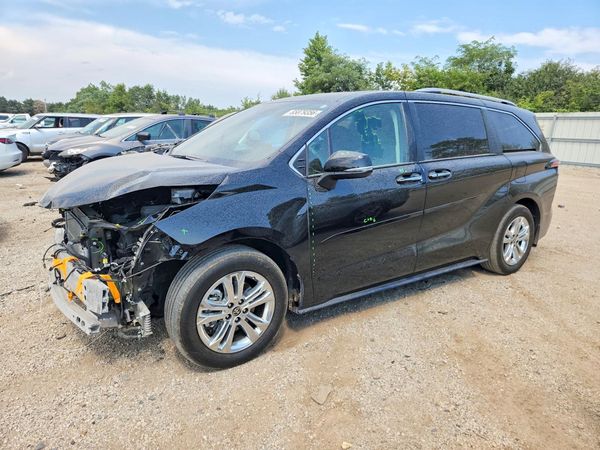 2023 TOYOTA SIENNA