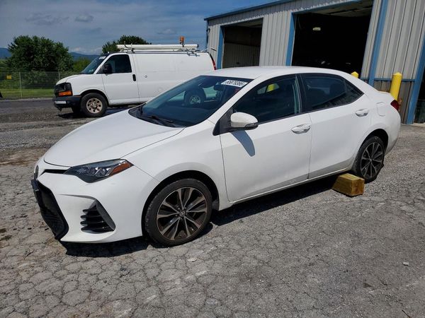 2018 TOYOTA COROLLA L/LE/SE/XLE/XSE — Front 3/4